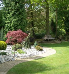 garden focal points