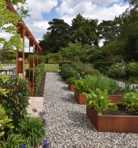 wildlife-friendly garden design